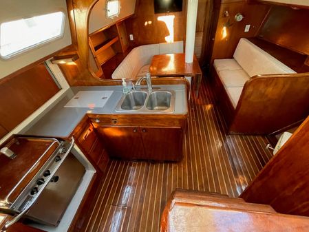 Gulfstar Sloop image