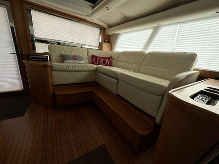 Tiara Yachts Sovran Salon 5200 image