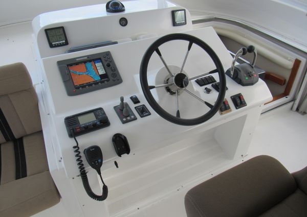 Navigator 6200-PILOTHOUSE image