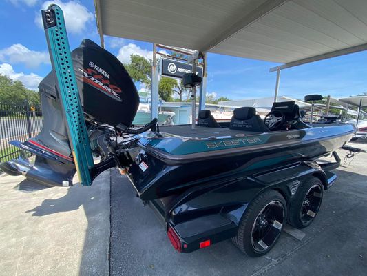 Skeeter FX 21 - main image