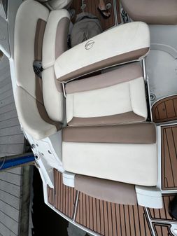 Crownline 270 SS image