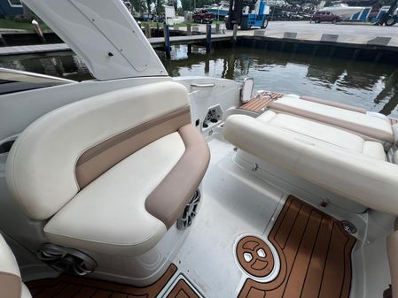 Crownline 270 SS image