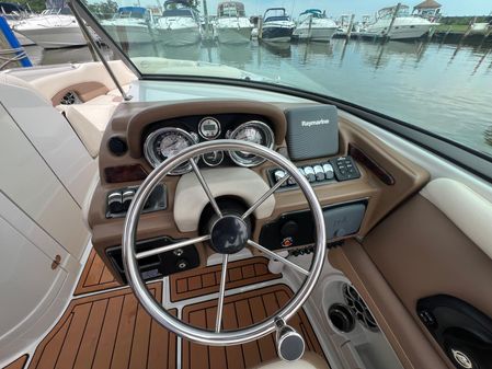 Crownline 270 SS image