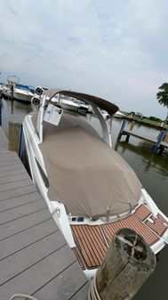 Crownline 270 SS image