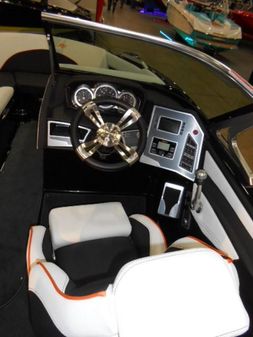 MasterCraft XT22 image