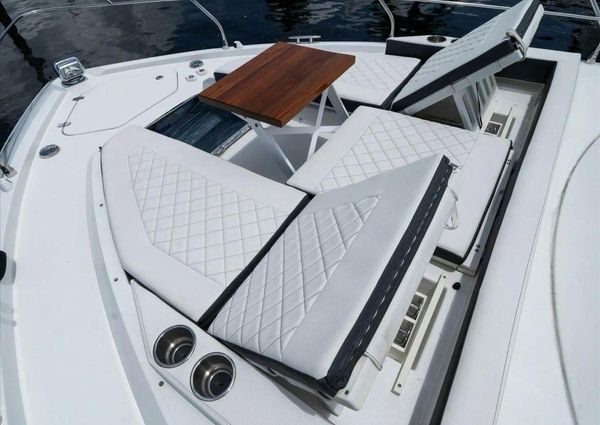 Cruisers Yachts 42 Cantius image