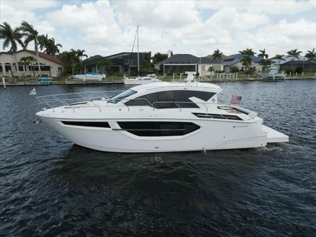 Cruisers Yachts 42 Cantius image