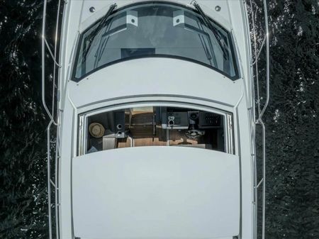 Cruisers Yachts 42 Cantius image