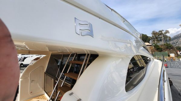 Ferretti Yachts 590 image