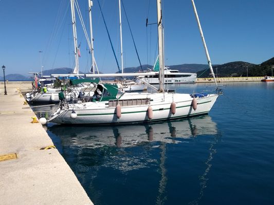 Bavaria 38-HOLIDAY - main image