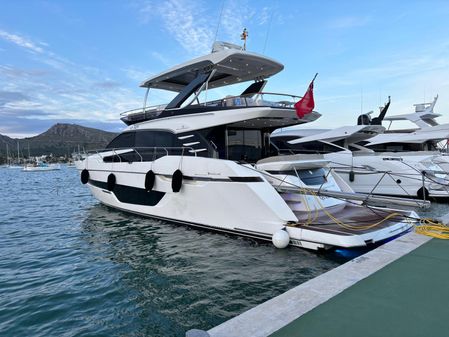 Fairline Squadron 68 image