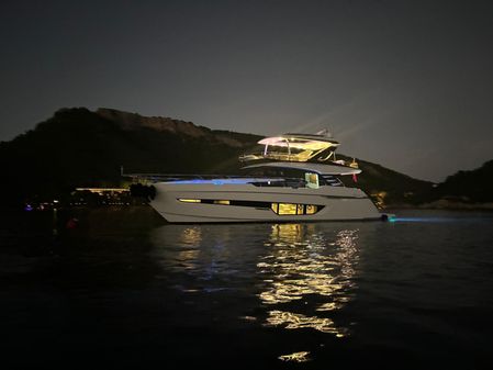 Fairline Squadron 68 image