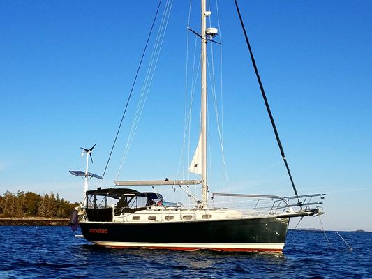 Island Packet Estero - main image