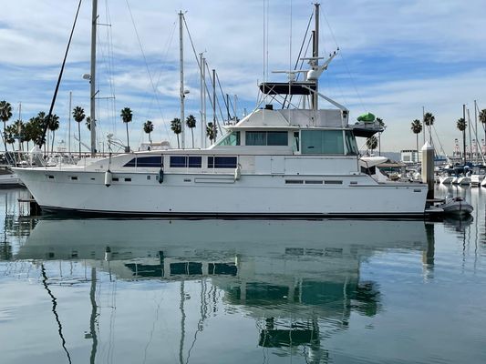 Bertram Flush Deck Cockpit Motor Yacht - main image