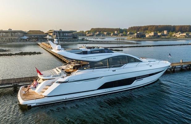 Fairline Phantom 65 - main image