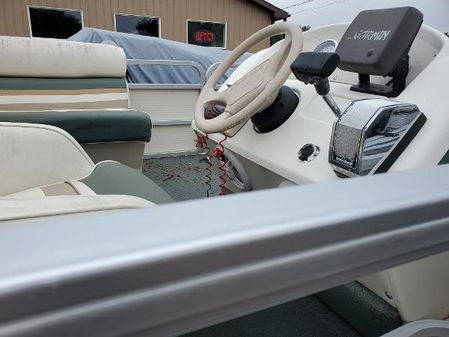 Smoker-craft PONTOON image