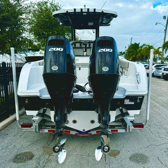 Sea-pro 262-CENTER-CONSOLE image