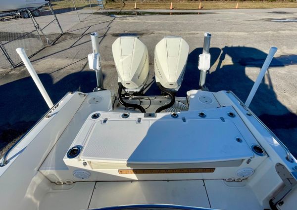 Boston-whaler 270-DAUNTLESS image