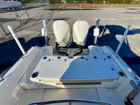 Boston-whaler 270-DAUNTLESS image