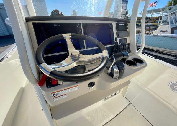 Boston-whaler 270-DAUNTLESS image