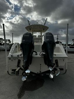 Cobia 280-CENTER-CONSOLE image