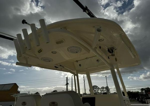 Cobia 280-CENTER-CONSOLE image