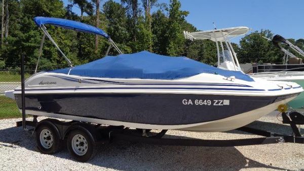 Hurricane Sundeck 188 Sport