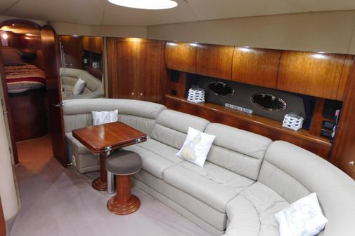 Cruisers Yachts 520 Express image