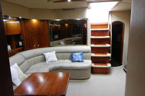 Cruisers Yachts 520 Express image