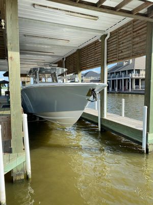 Invincible 42 Open Fisherman - main image