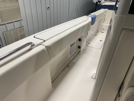 Robalo R250-CENTER-CONSOLE image