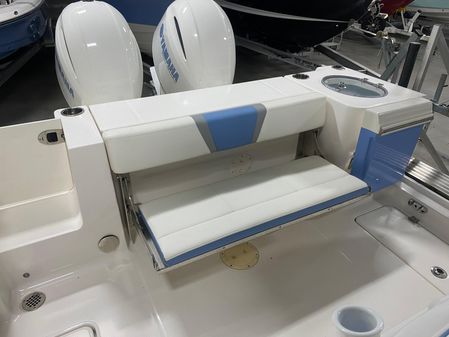 Robalo R250-CENTER-CONSOLE image