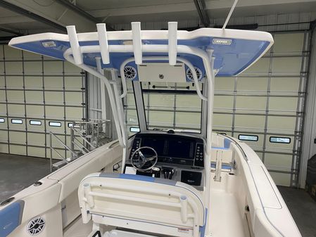 Robalo R250-CENTER-CONSOLE image