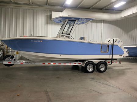 Robalo R250-CENTER-CONSOLE image