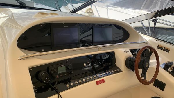 Sunseeker Predator 63 image