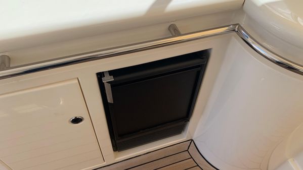 Sunseeker Predator 63 image