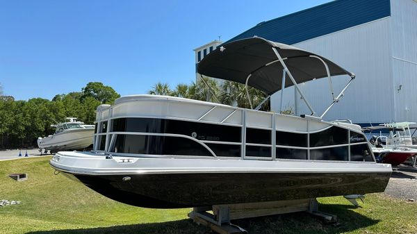 Hurricane FunDeck 2260 RE OB