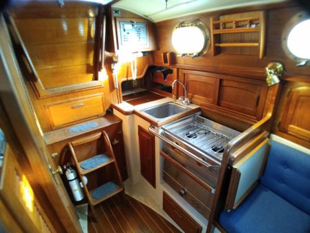 Pacific Seacraft Dana 24 image