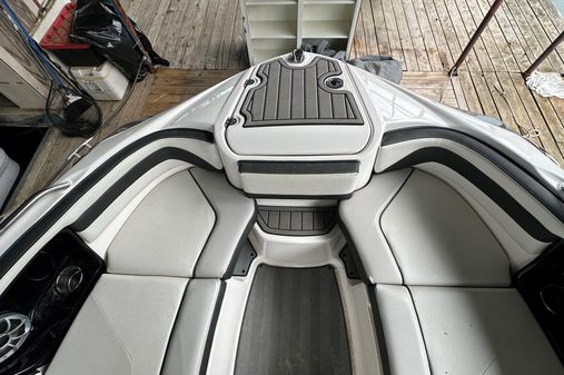 Yamaha Boats 242 Limited S image