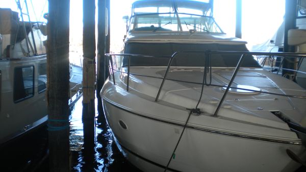 Cruisers Yachts 4450 Express Motor Yacht