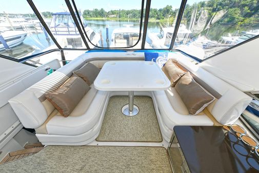 Sea Ray 45 Sedan Bridge image