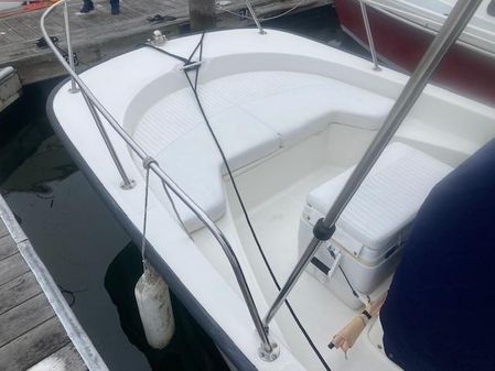 Boston Whaler 170 Montauk image