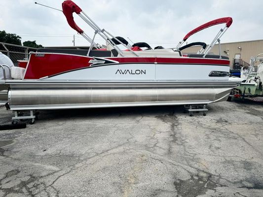 Avalon CATALINA-23-QUAD-LOUNGER - main image