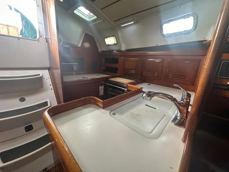 Beneteau Oceanis Clipper 361 image