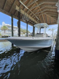 Boston-whaler 220-DAUNTLESS image