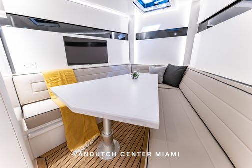 VanDutch 40 image