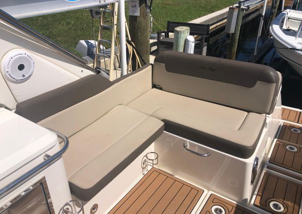 Sea Ray 370 Venture image