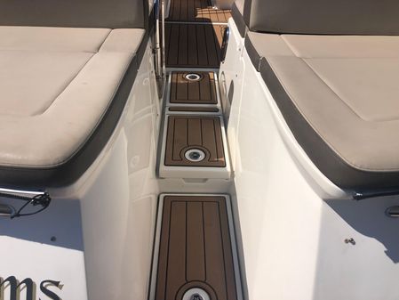 Sea Ray 370 Venture image