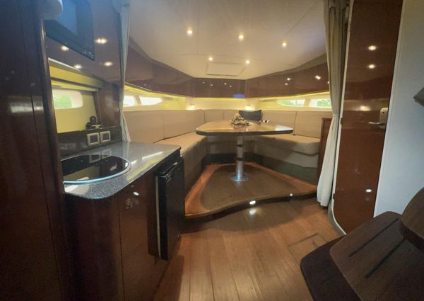 Sea Ray 370 Venture image