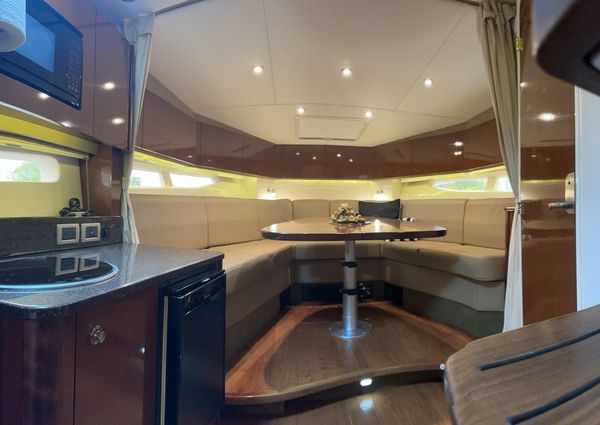 Sea Ray 370 Venture image